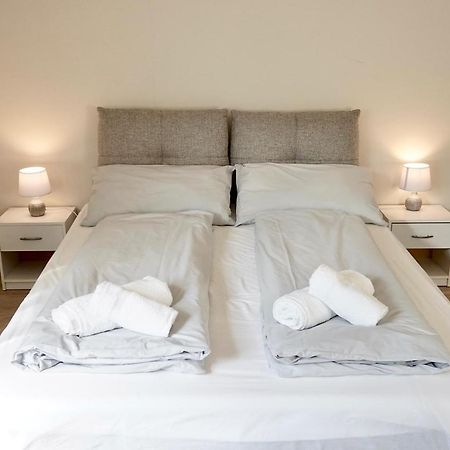 Bright Studio Apartment With Free Private Parking Merano Exterior photo