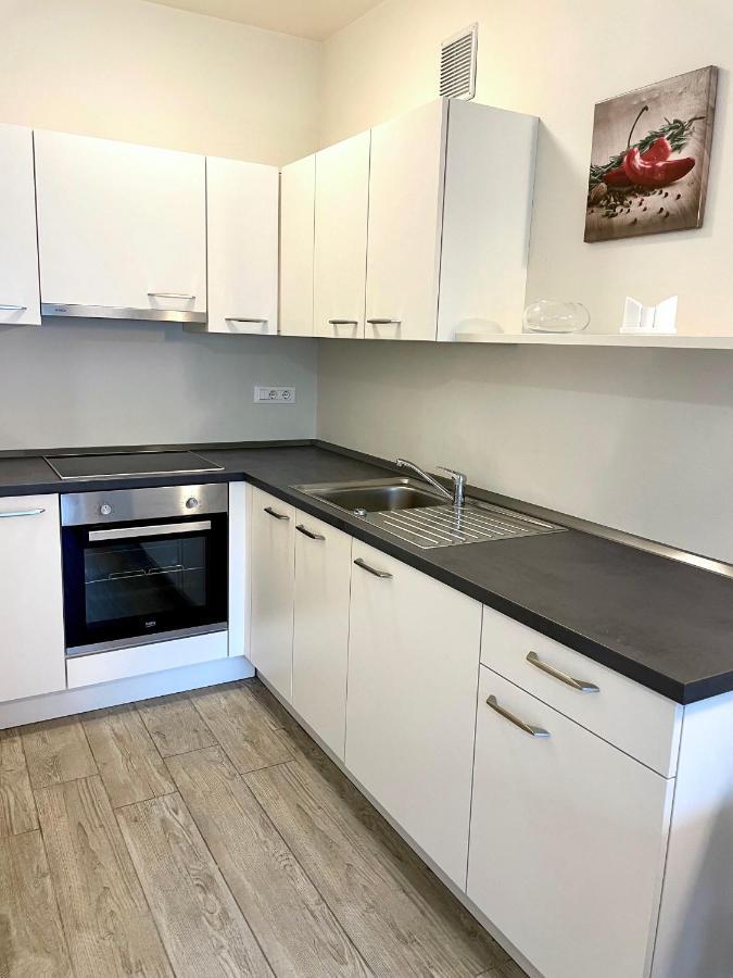 Bright Studio Apartment With Free Private Parking Merano Exterior photo